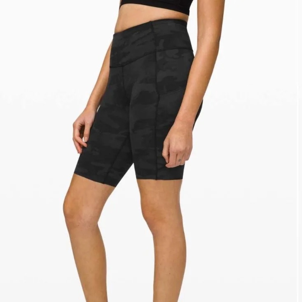 Lululemon Fast and Free Camo Shorts Size 4